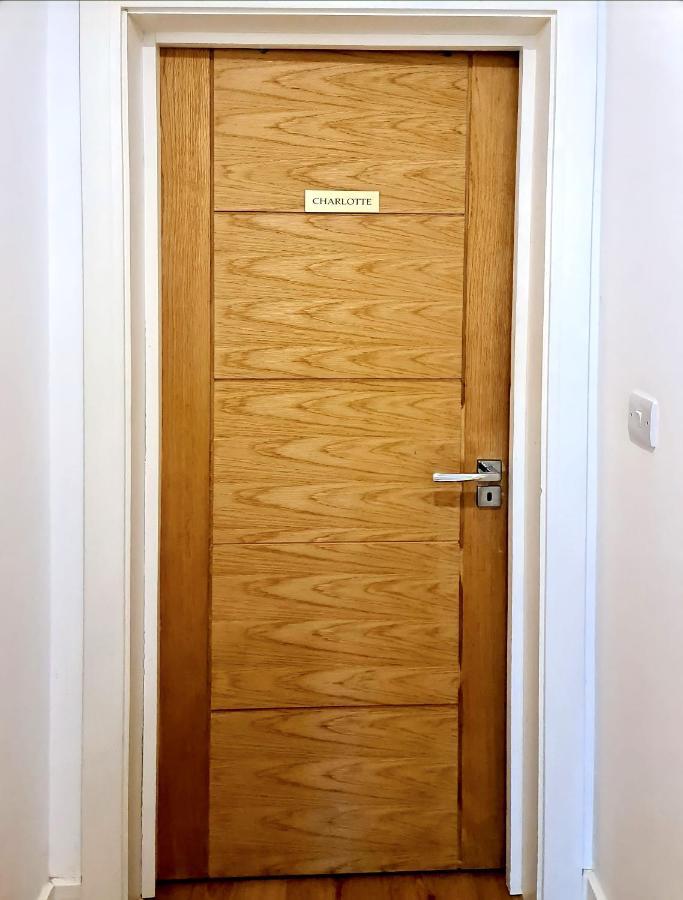 Charlotte Double Room Лондон Экстерьер фото