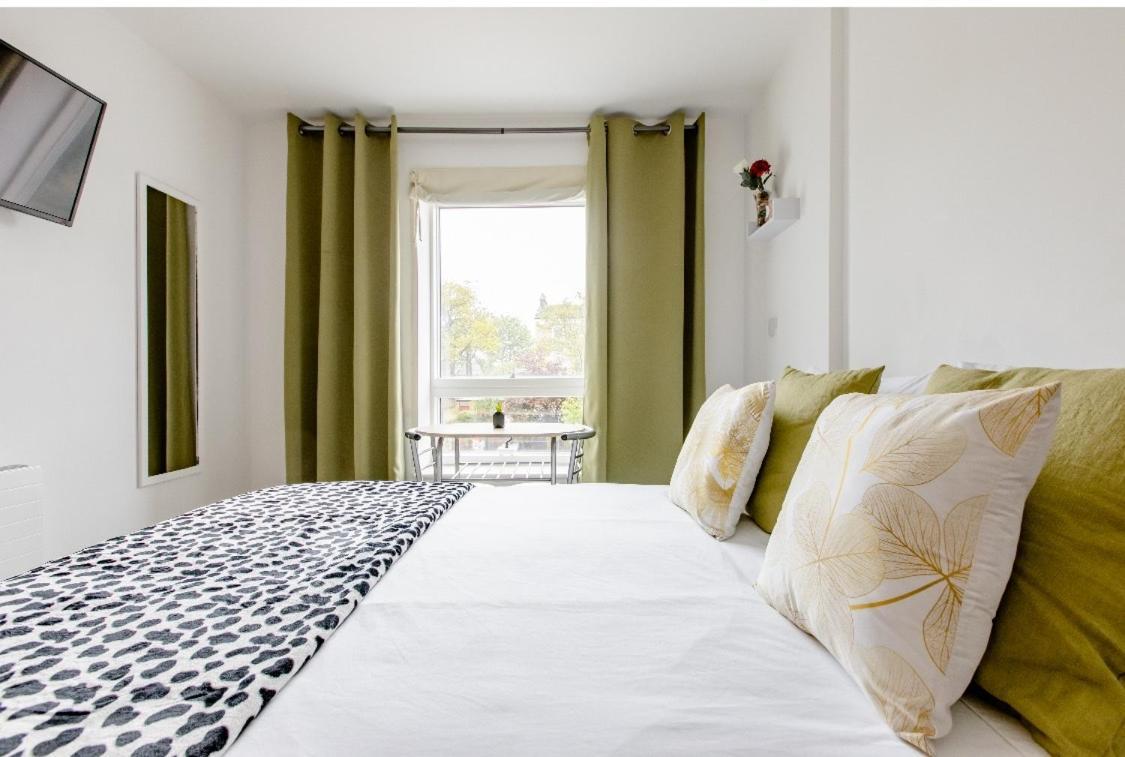 Charlotte Double Room Лондон Экстерьер фото
